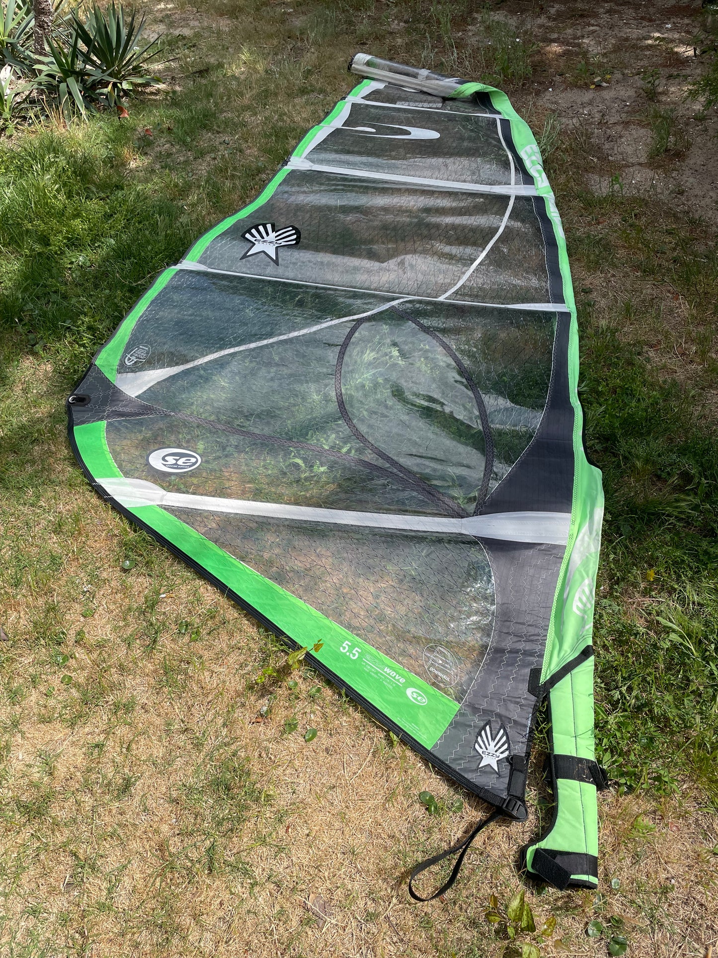 Ezzy Windsurf Sails Used